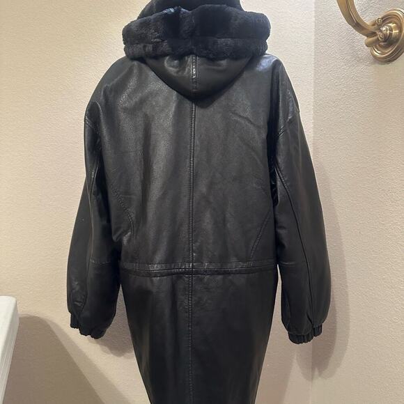 IZZY - Ladies Black 100% Genuine Leather Fur Hooded Zip Jacket Size Medium/Large - Picture 6 of 16